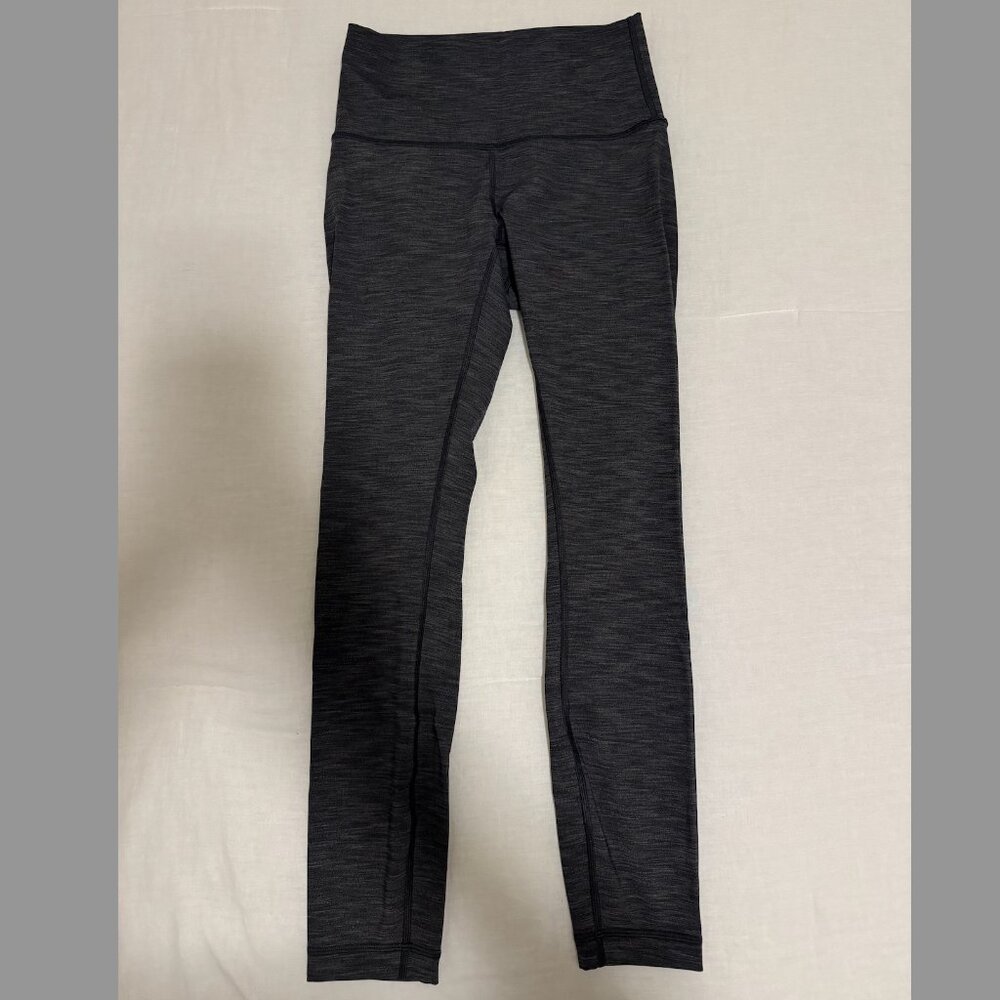 Lululemon Leggings in Size 4 Great Condition!!